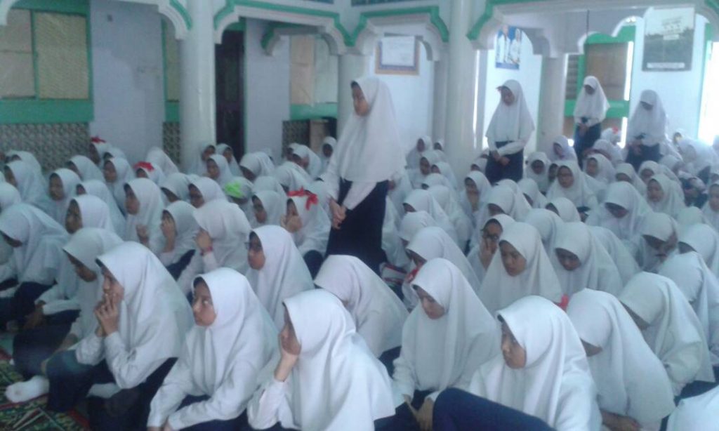 Pengarahan Kedisiplinan Bagi Santri Kelas 2 TMI Darunnajah Jakarta