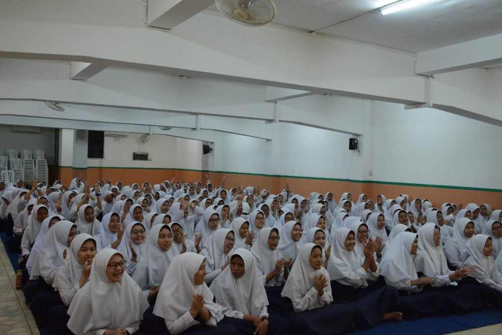 Pengarahan Ujian Madrasah Dan Penjurusan Bagi Santri Putri Kelas 3 TMI