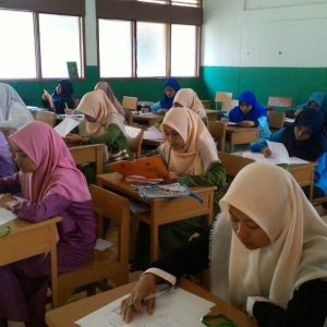 Ujian Tulis Bahasa Arab Dan Bahasa Inggris Bagi Guru Baru Darunnajah