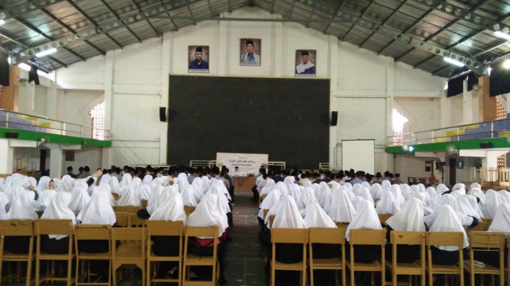 Pengarahan Fathul Qutub Bagi Santri Kelas 5 TMI Darunnajah Jakarta