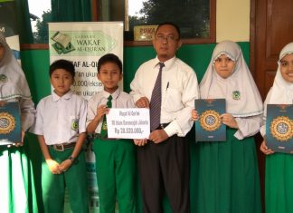 Siswa SD Islam Darunnajah Serahkan Rp. 28.520.000 Untuk Wakaf Al Qur'an