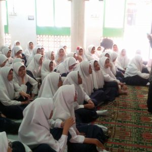 Pengarahan Santri Putri Kelas 3 TMI Darunnajah Jakarta