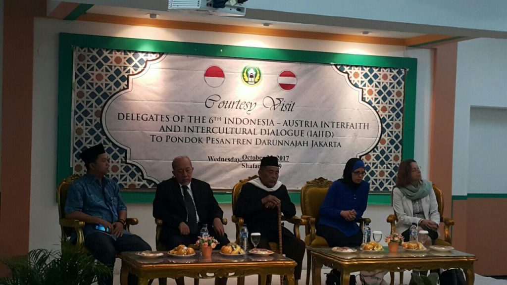 Delegasi Dialog Antar Agama dan Antar Budaya ke-6 Antara Indonesia - Austria (IAIID) yang dilaksanakan pada: Hari, tanggal: Rabu, 25 Oktober 2017 Waktu: Pk. 14.15 - 16.30 WIB Tempat: Aula 4 Windu Jumlah tamu: +- 25 orang