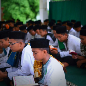 Adab membaca dan menghafalkan qur’an