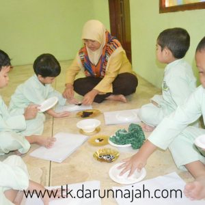 kreatifitas anak pada usia dini