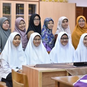 Fit And Proper Test Pemilihan Calon Ketua Organisasi Santri Darunnajah Putri 5 Besar