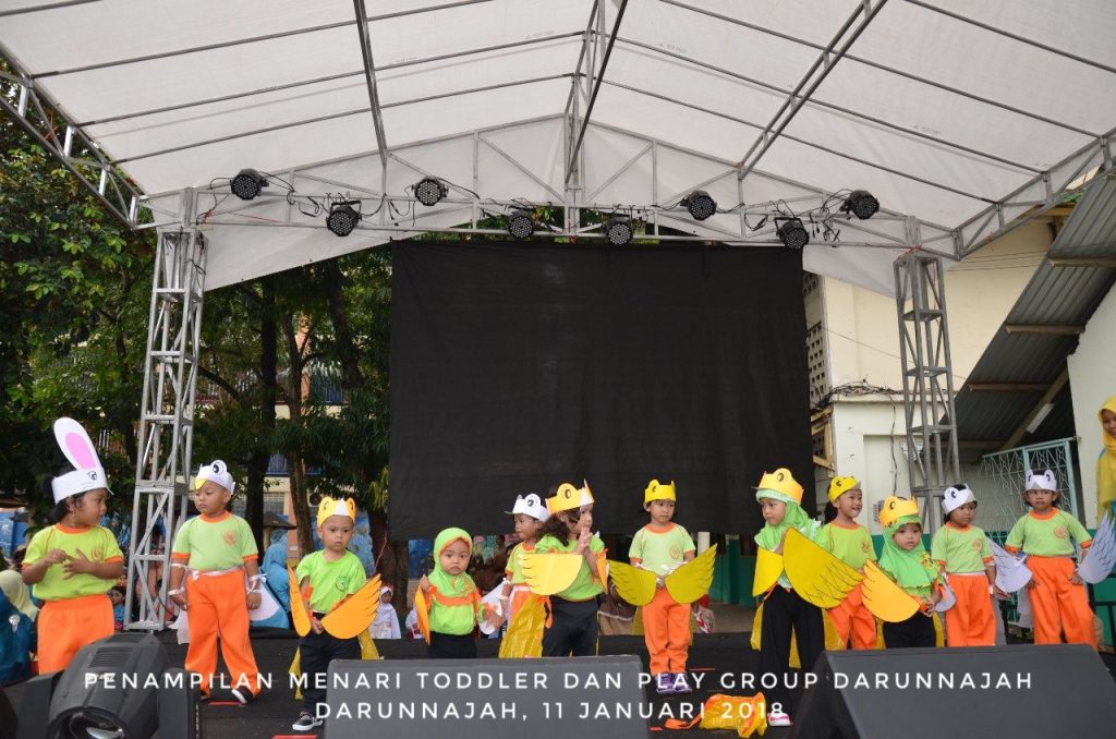 Penampilan Meanari Kolaborasi Toddler dan Play Group Darunnajah