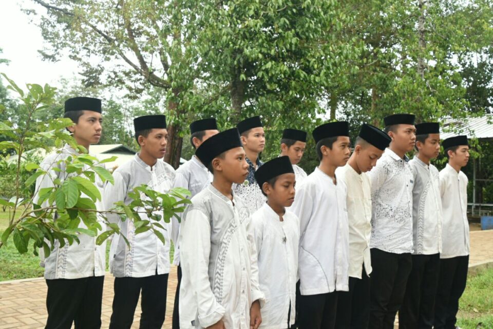 Pelepasan 15 Santri Tahfidz Intensif 10 Juz