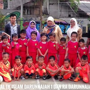 Pertandingan persahabatan futsal TK DN 1 dan RA DN 10