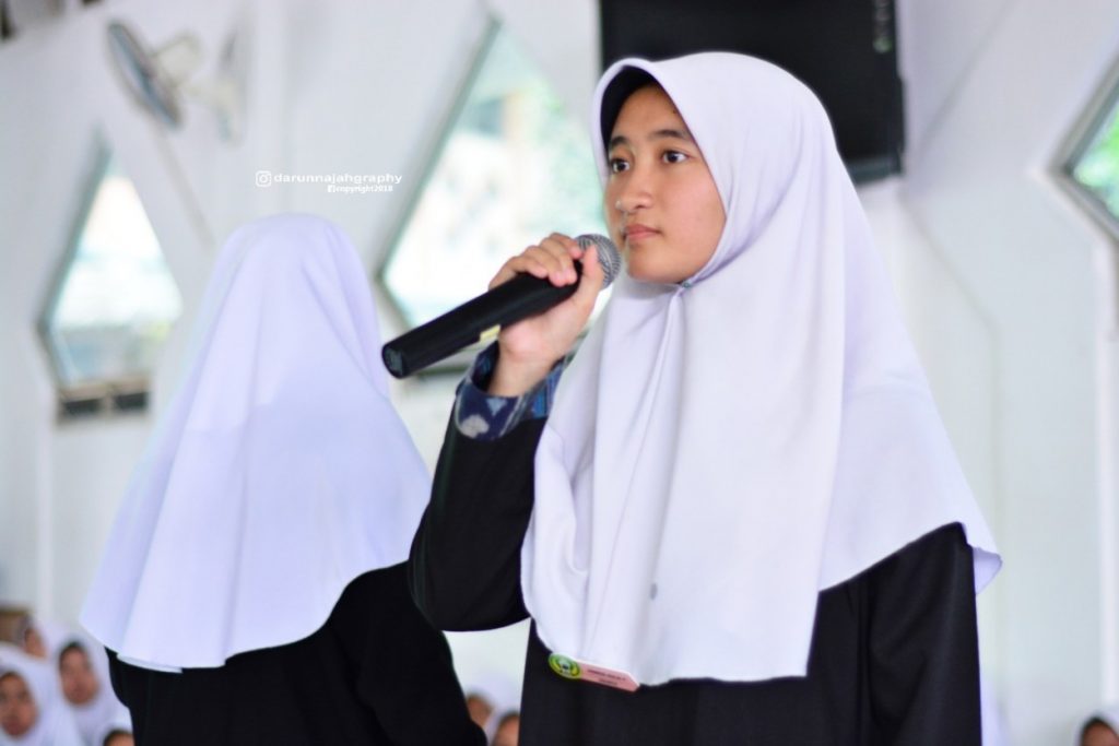 Pembacaan Teng Komando Organisasi Santri Darunnajah Putri