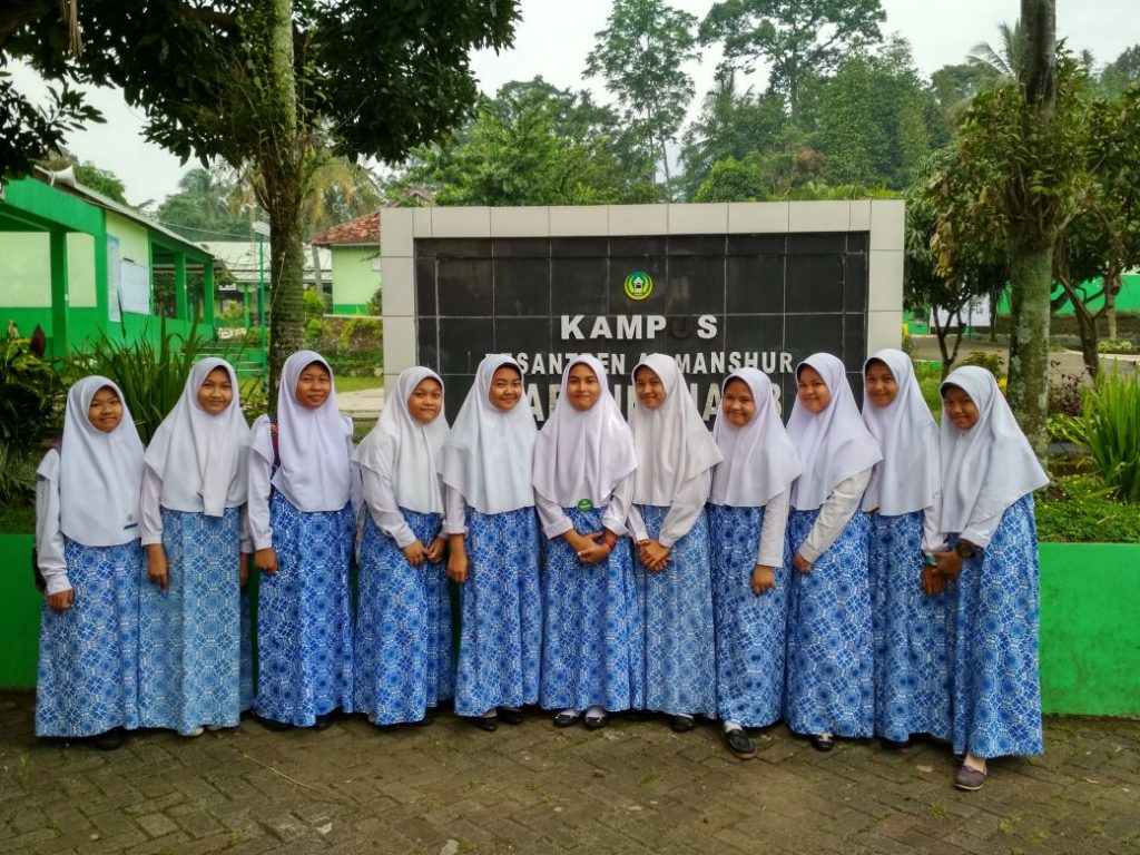 Peserta Kompetisi Sanis Madrasah (KSM)