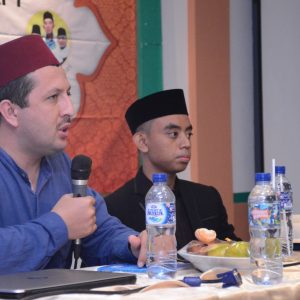 Seminar Pemikiran dan Peradaban Islam dan Bedah Buku "Tuntunan Generasi Muda"