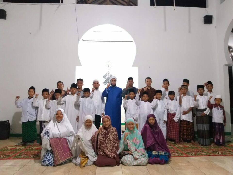Dharbul 'Ushfurain Bil Hajar Wahid, Satu Malam Dua Pencerahan