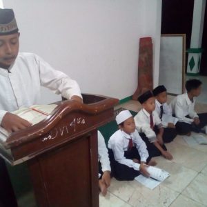 Kegiatan Muhadhoroh Santri Putra Tsurayya Darunnajah 4