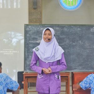 Praktik Mengajar oleh Santri kelas 6 TMI