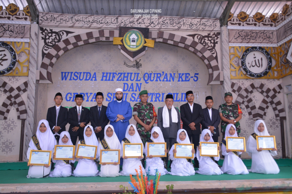 Tangisan Bangga Ketika Wisuda (40)