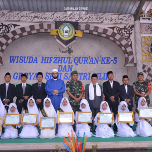 Tangisan Bangga Ketika Wisuda (40)