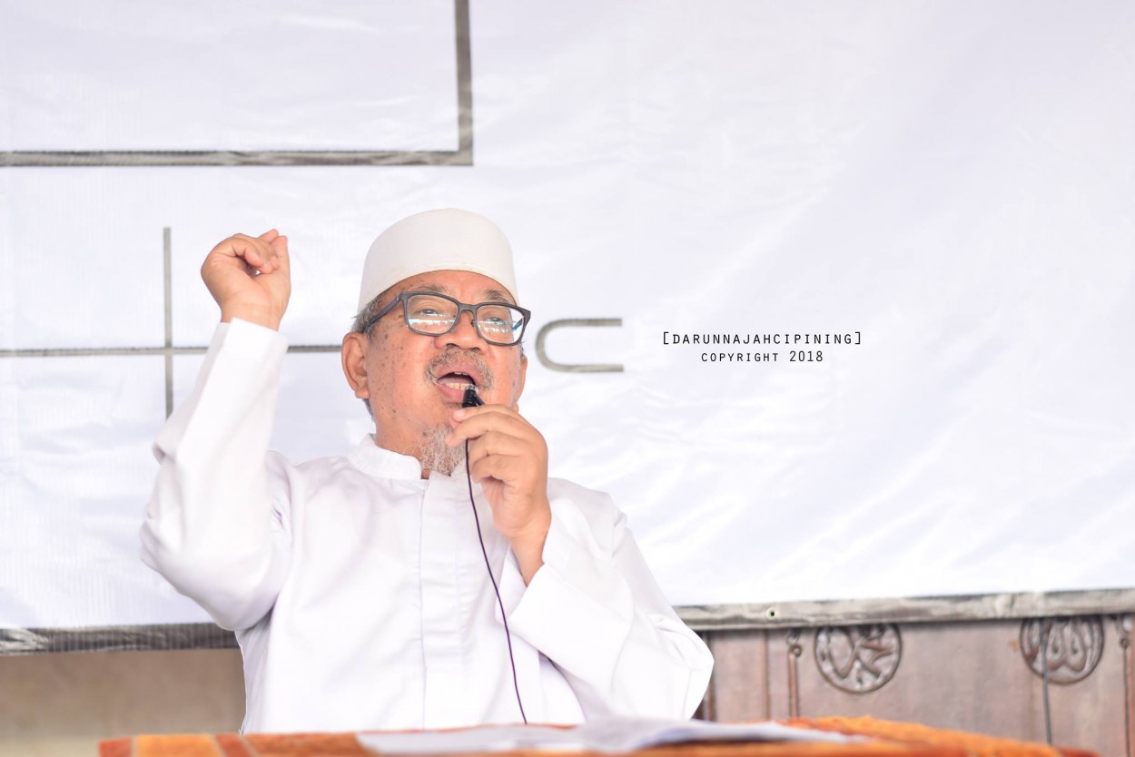 Pimpinan Pesantren Darunnajah 2 Cipining