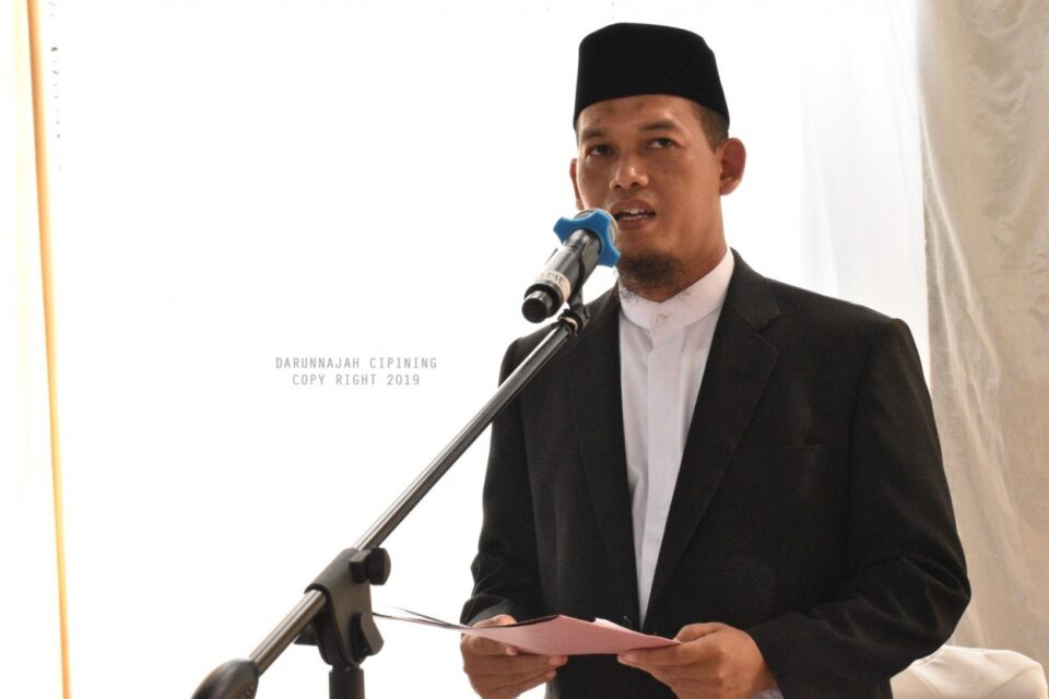 Ustadz Muhlisin Ibnu Muhtarom, S.H.I