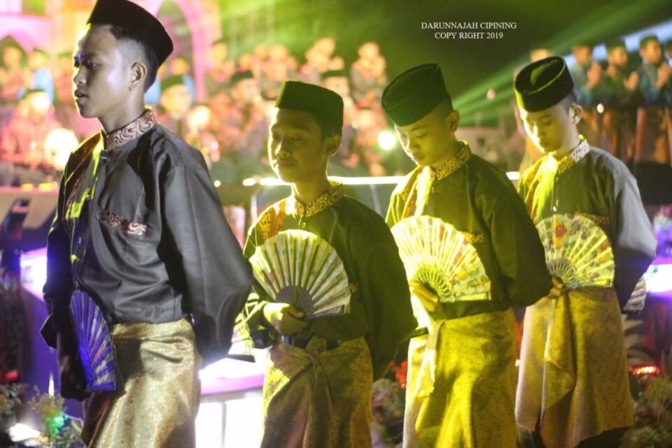 PANGGUNG GEMBIRA 627 PUTRA