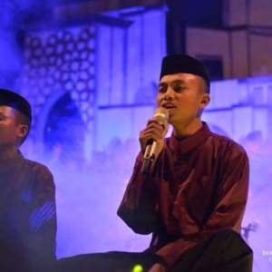 Pesta Cahaya di Panggung Gembira Kelas 6 TMI Pondok Pesantren Darunnajah 2 Cipining