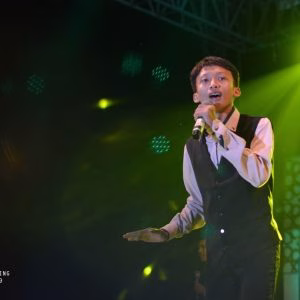 Pesta Cahaya di Panggung Gembira Kelas 6 TMI Pondok Pesantren Darunnajah 2 Cipining
