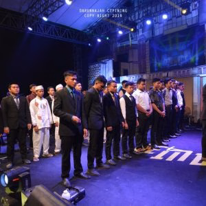 Pesta Cahaya di Panggung Gembira Kelas 6 TMI Pondok Pesantren Darunnajah 2 Cipining