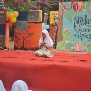 Kegiatan Friday Talent Show di Darunnajah 9 Pamulang