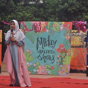Kegiatan Friday Talent Show di Darunnajah 9 Pamulang