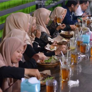 Mengintip Keseruan Panitia dibalik Suksesnya Seminar Internasional Kerjasama Universitas Ibn Khaldun, STAI Darunnajah dan Al-