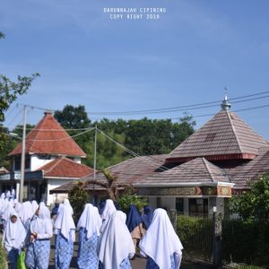 Lanjut! Santri Ikuti Upacara Pembukaan Ujian Tulis Semester Ganjil