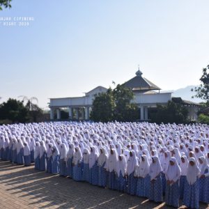 Lanjut! Santri Ikuti Upacara Pembukaan Ujian Tulis Semester Ganjil