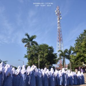 Lanjut! Santri Ikuti Upacara Pembukaan Ujian Tulis Semester Ganjil