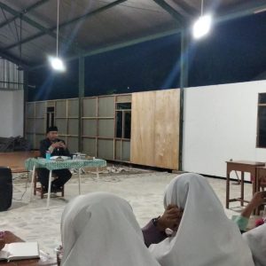 Fathul Kutub Santri Kelas 6TMI Darunnajah 9 Pamulang