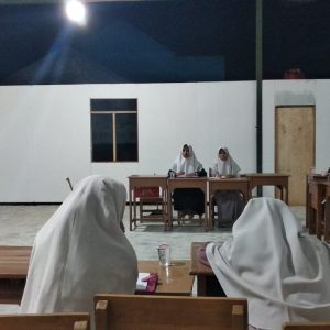 Fathul Kutub Santri Kelas 6TMI Darunnajah 9 Pamulang