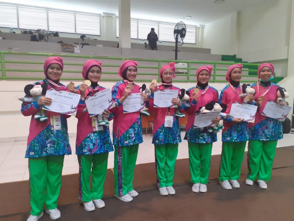 Pesantren Darunnajah Kembali Sapu Bersih Dua Medali Emas Cabang Senam Santri di POSPENAS 2019