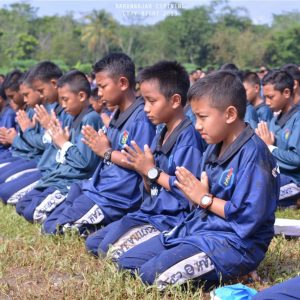 Upacara Pembukaan Darunnajah Open Ke-10 di Pesantren Darunnajah 2 Cipining