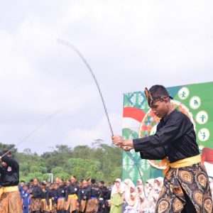 Upacara Pembukaan Darunnajah Open Ke-10 di Pesantren Darunnajah 2 Cipining