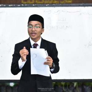 Percontohan Amaliyah Tadris Bahasa Arab dan Inggris Santri Kelas 12 SMK Pesantren Darunnajah 2 Cipining