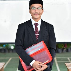 Percontohan Amaliyah Tadris Bahasa Arab dan Inggris Santri Kelas 12 SMK Pesantren Darunnajah 2 Cipining