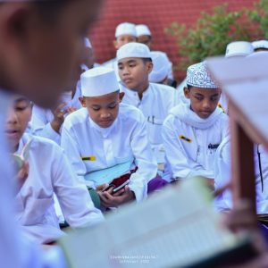 Safari Alqur'an Santri Tahfidzul Qur'an Pesantren Darunnajah Cipining