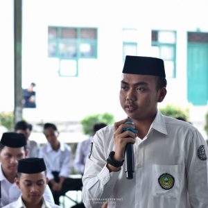 Percontohan Amaliyah Tadris Bahasa Arab dan Inggris Santri Kelas 6 MA Pesantren Darunnajah 2 Cipining