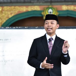 Percontohan Amaliyah Tadris Bahasa Arab dan Inggris Santri Kelas 6 MA Pesantren Darunnajah 2 Cipining