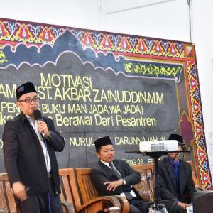 Seminar Motivasi "Man Jadda Wajada" Bersama Ust Akbar Zainudin