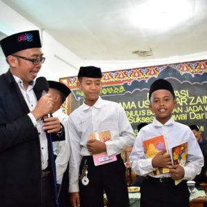 Seminar Motivasi "Man Jadda Wajada" Bersama Ust Akbar Zainudin