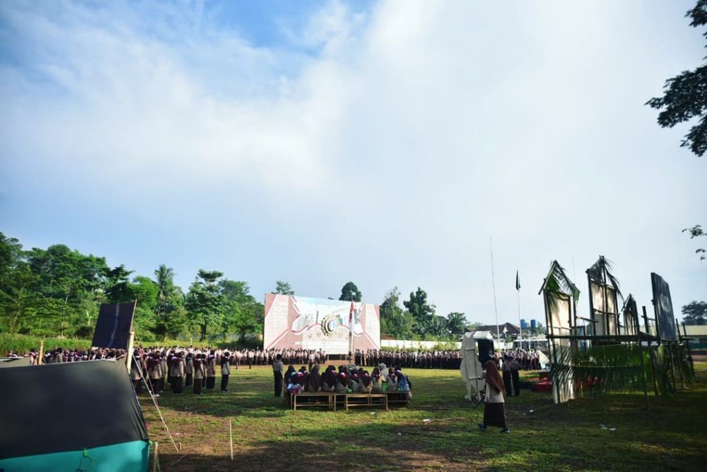 Keseruan Santri Mengikuti Perkemahan Khutbatul 'Arsy