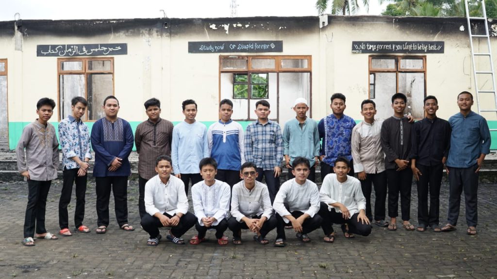 Santri Darunnajah Adakan Bhakti Sosial ke Darunnajah 4 Tsurayya, Serang Banten