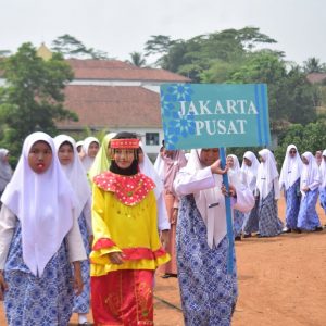 Parade Barisan Putri