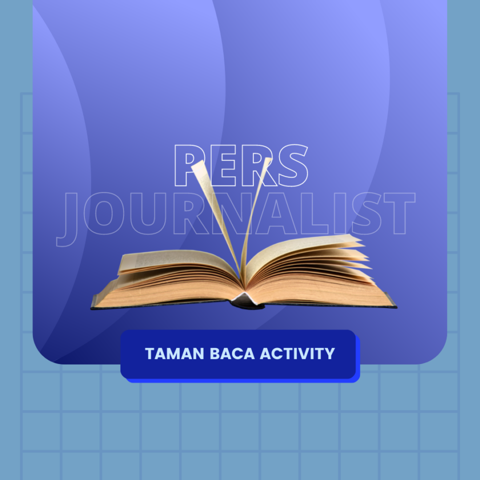 KESERUAN SANTRIWATI MEMBACA DITAMAN BACA