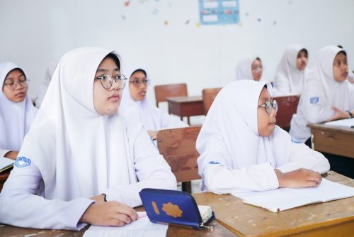 Pesantren Darunnajah 2 Cipining